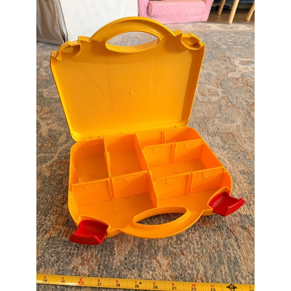 LEGO Classic Creative Suitcase (model‎ 10713) Yellow